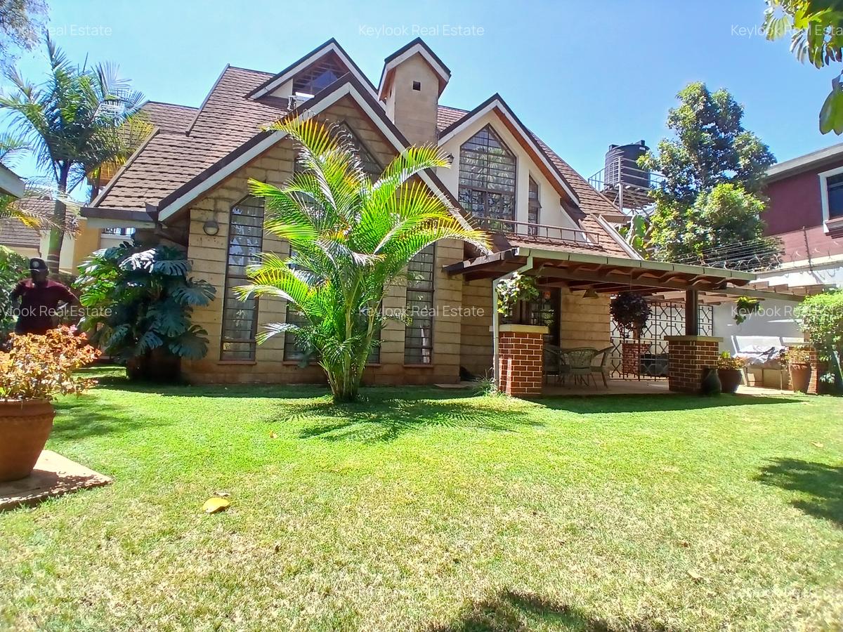 5 Bed Townhouse with En Suite at Lavington - 4