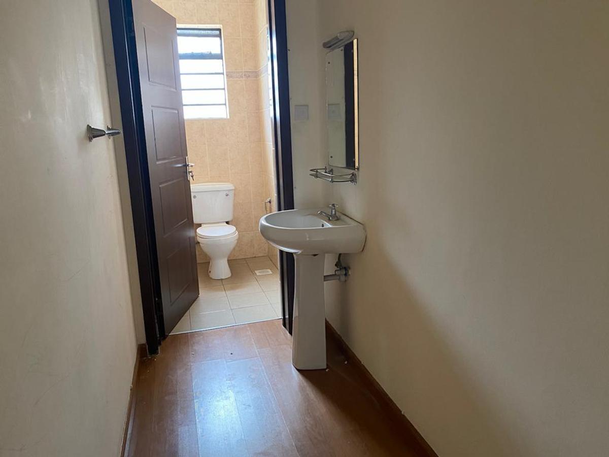 3 Bed Apartment with En Suite at Rhapta Road - 12