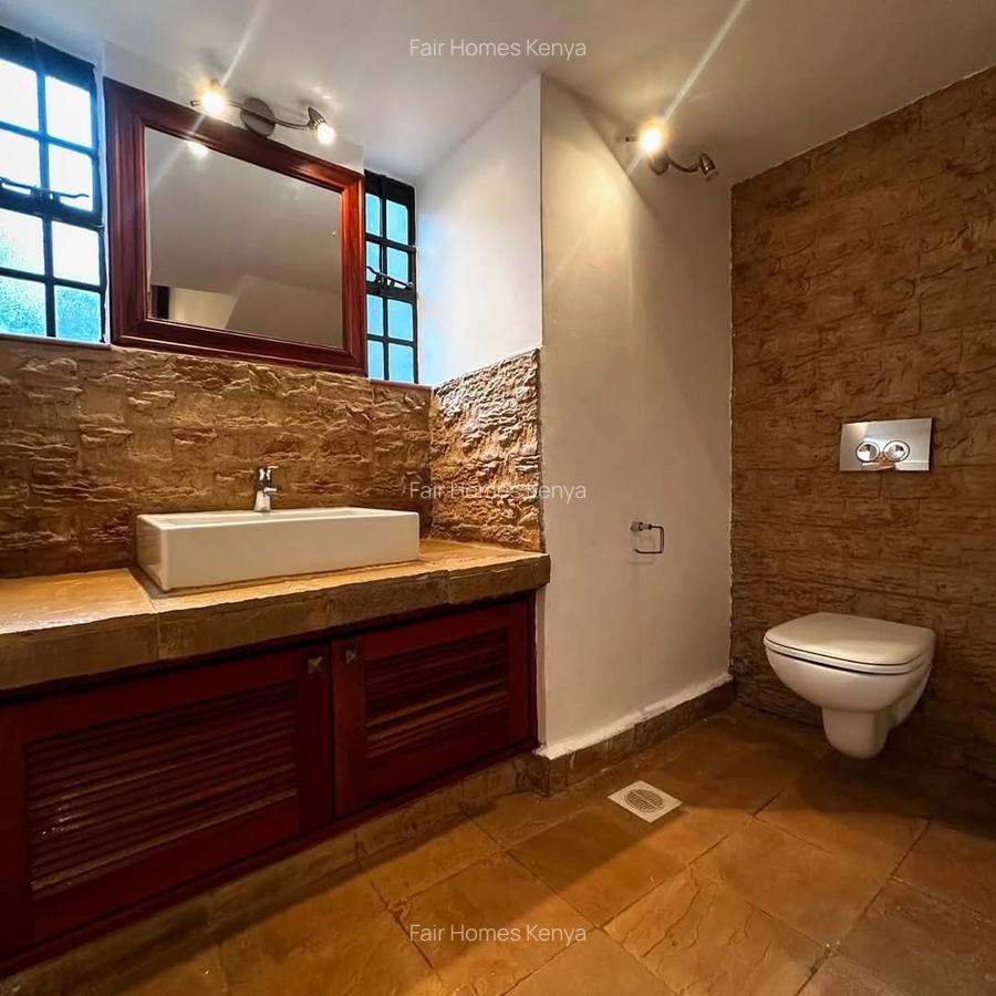 4 Bed Townhouse with En Suite at Peponi Road - 9