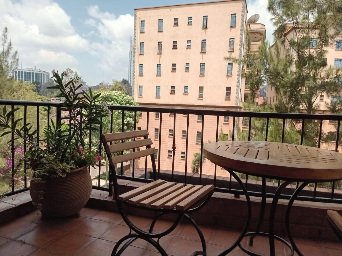 Serviced 2 Bed Apartment with En Suite in Upper Hill - 12