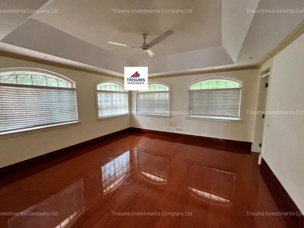 4 Bed Townhouse with En Suite in Kitisuru - 8