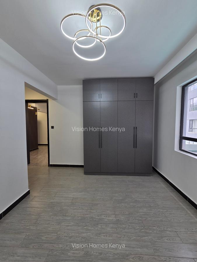 2 Bed Apartment with En Suite in Lavington - 10