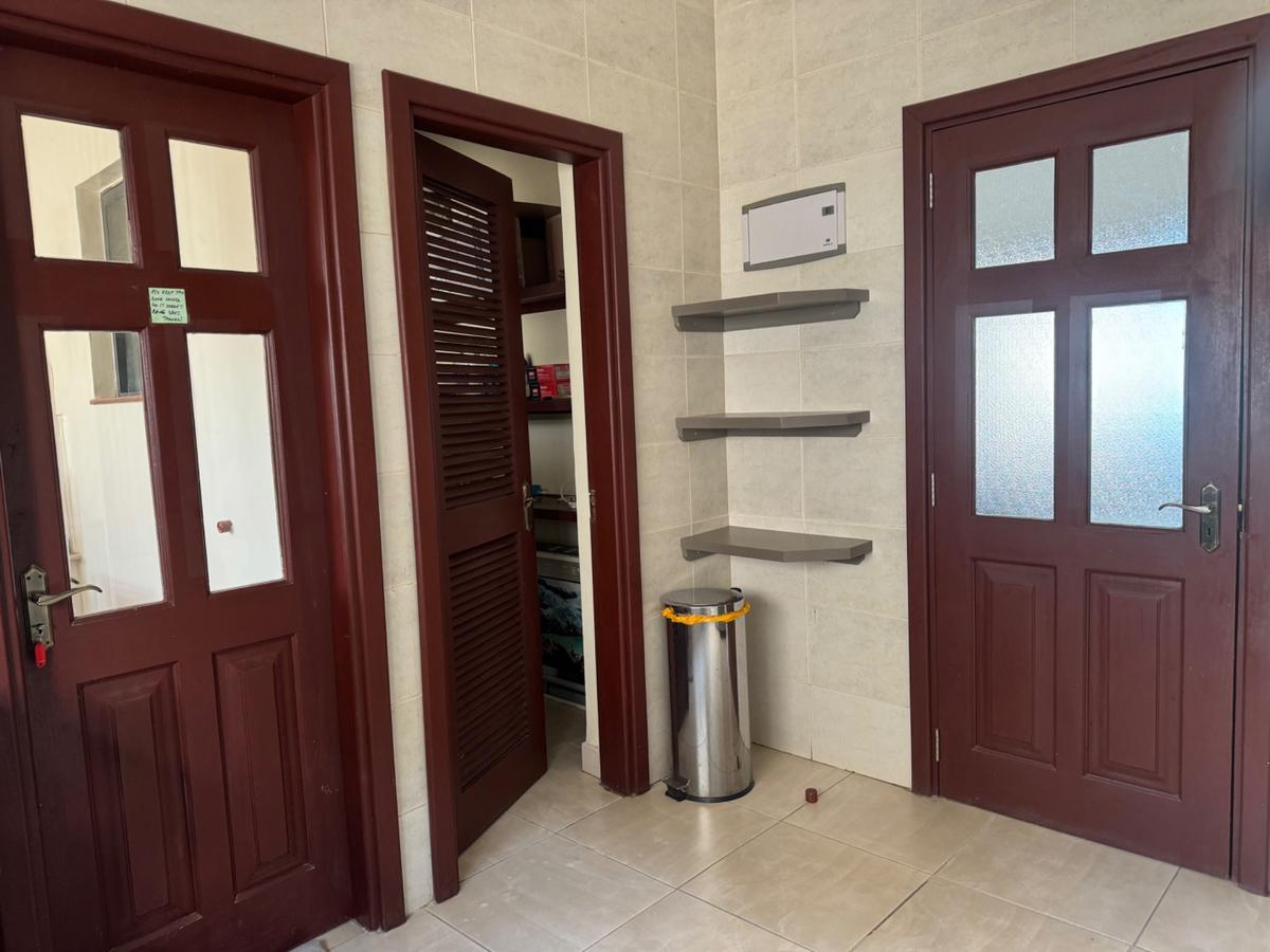 Furnished 3 Bed Apartment with En Suite in Westlands Area - 10