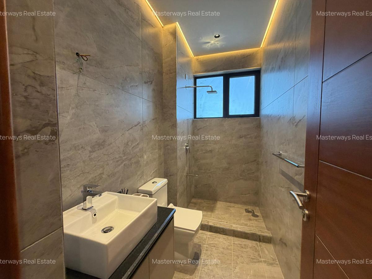 2 Bed Apartment with En Suite at Kirawa Road - 17