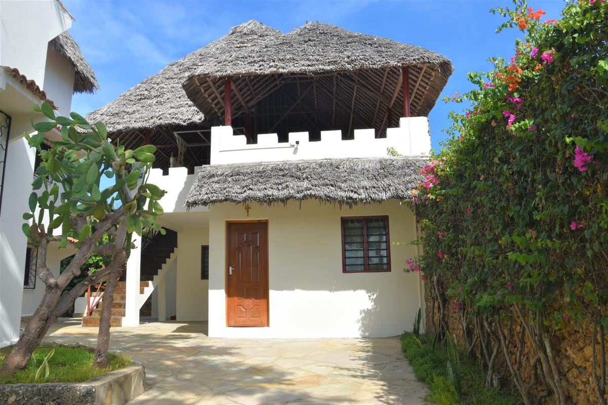 5 Bed Villa with En Suite in Watamu - 15