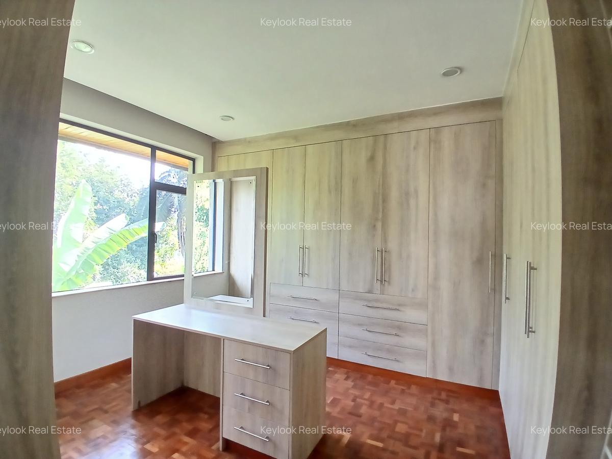 5 Bed Townhouse with En Suite at Lavington Green - 10