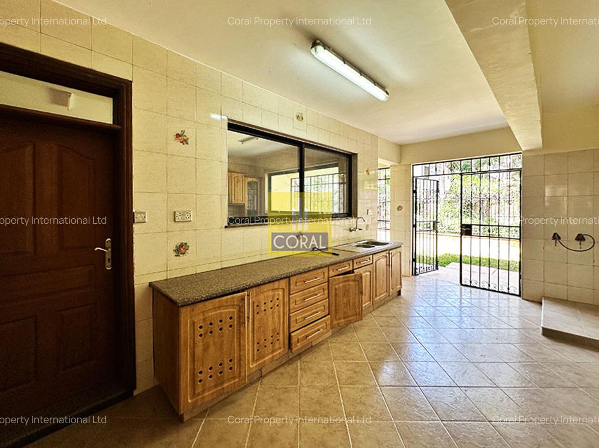 4 Bed Townhouse with Swimming Pool in Westlands Area - 14