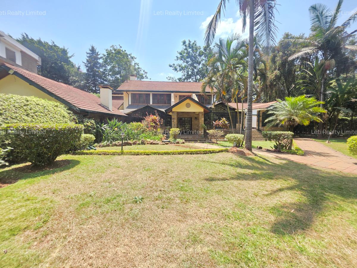 4 Bed House with En Suite in Lavington - 5