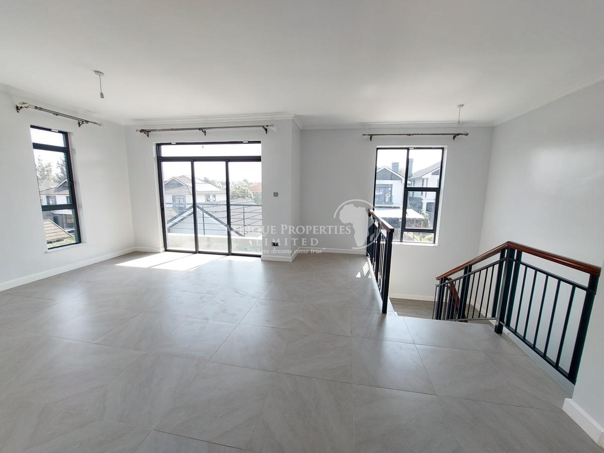 4 Bed House with En Suite in Runda - 8
