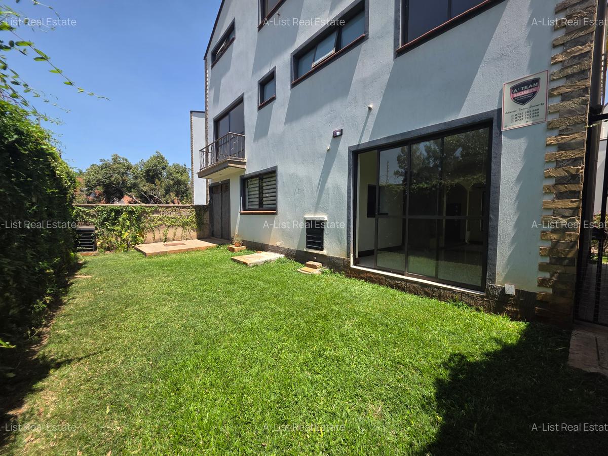 4 Bed Townhouse with En Suite at Grevillea Grove - 8