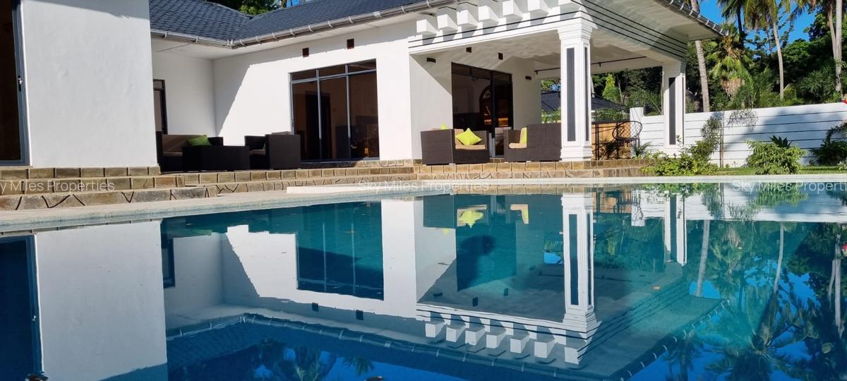 3 Bed Villa with En Suite at Mtwapa - 1