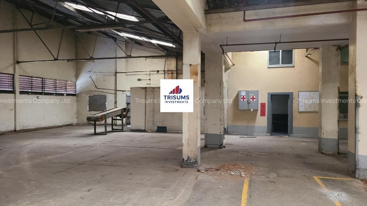 40,000 ft² Warehouse with Fibre Internet at Enterprise Road - 2