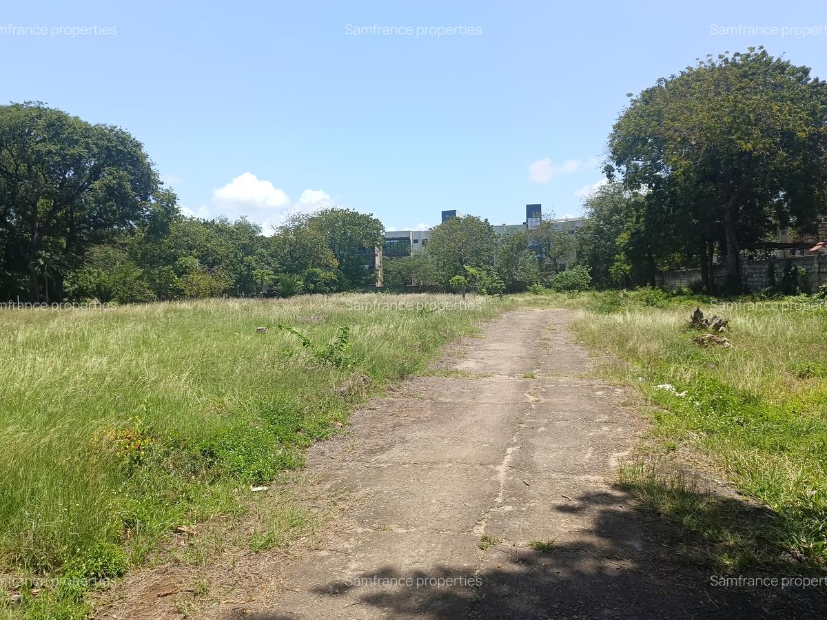 0.3 m² Residential Land at Greenwood Drive - 4