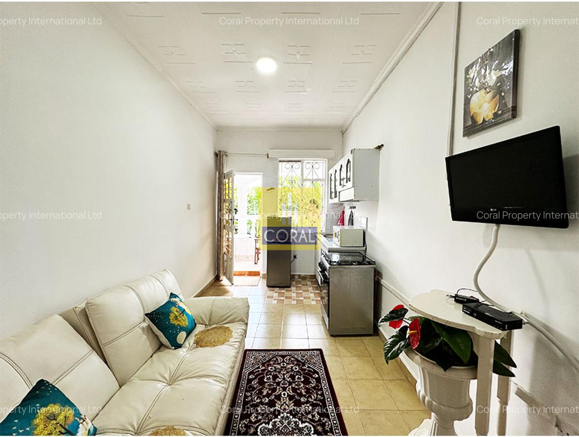 1 Bed Apartment with Parking in Nyari - 3