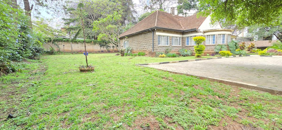 Commercial Property with Service Charge Included at Kilimani - 11