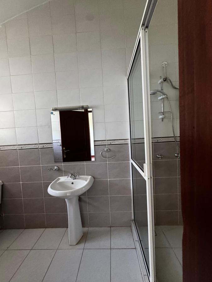 3 Bed Apartment with En Suite in General Mathenge - 7