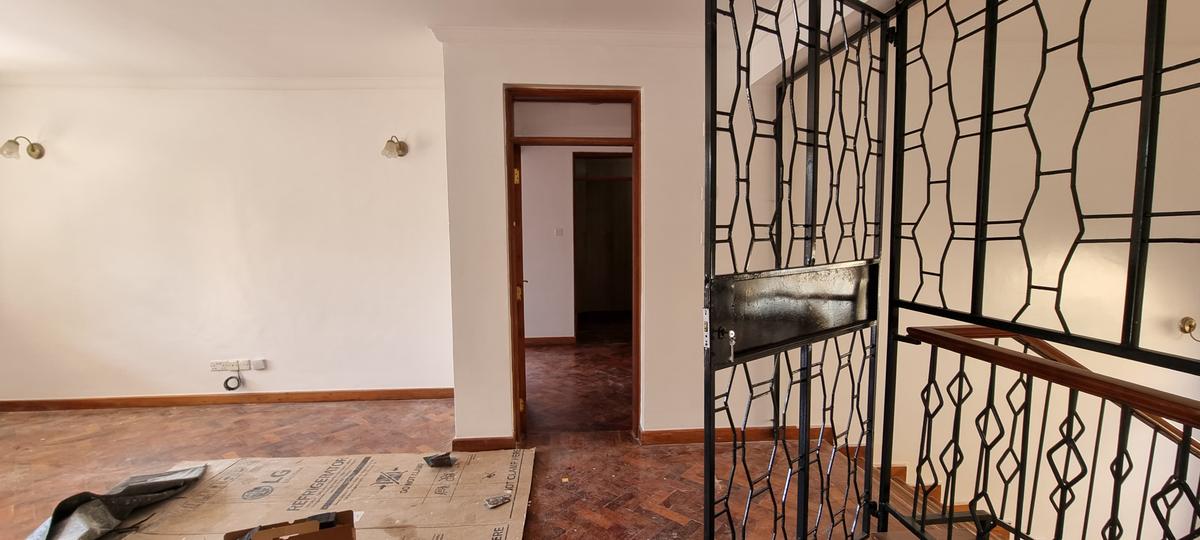 4 Bed Townhouse with En Suite at Kirawa Road - 11