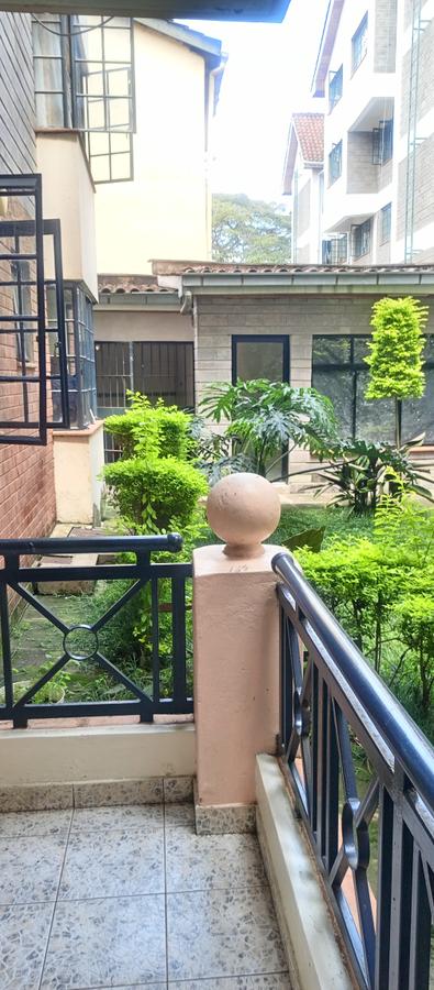 1 Bed Apartment with Parking at Kilimani - 4