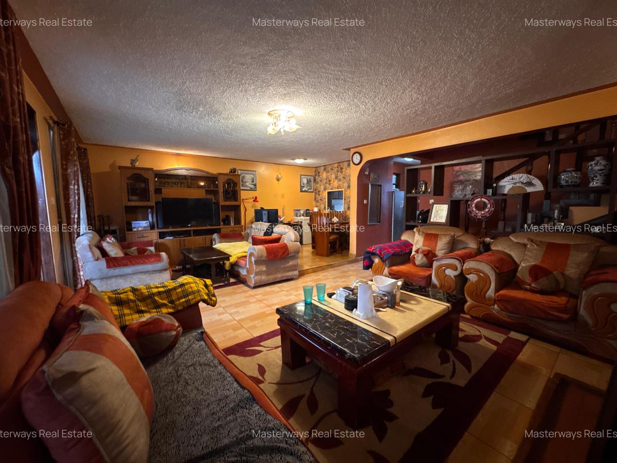 4 Bed Townhouse with En Suite in Naivasha Road - 2