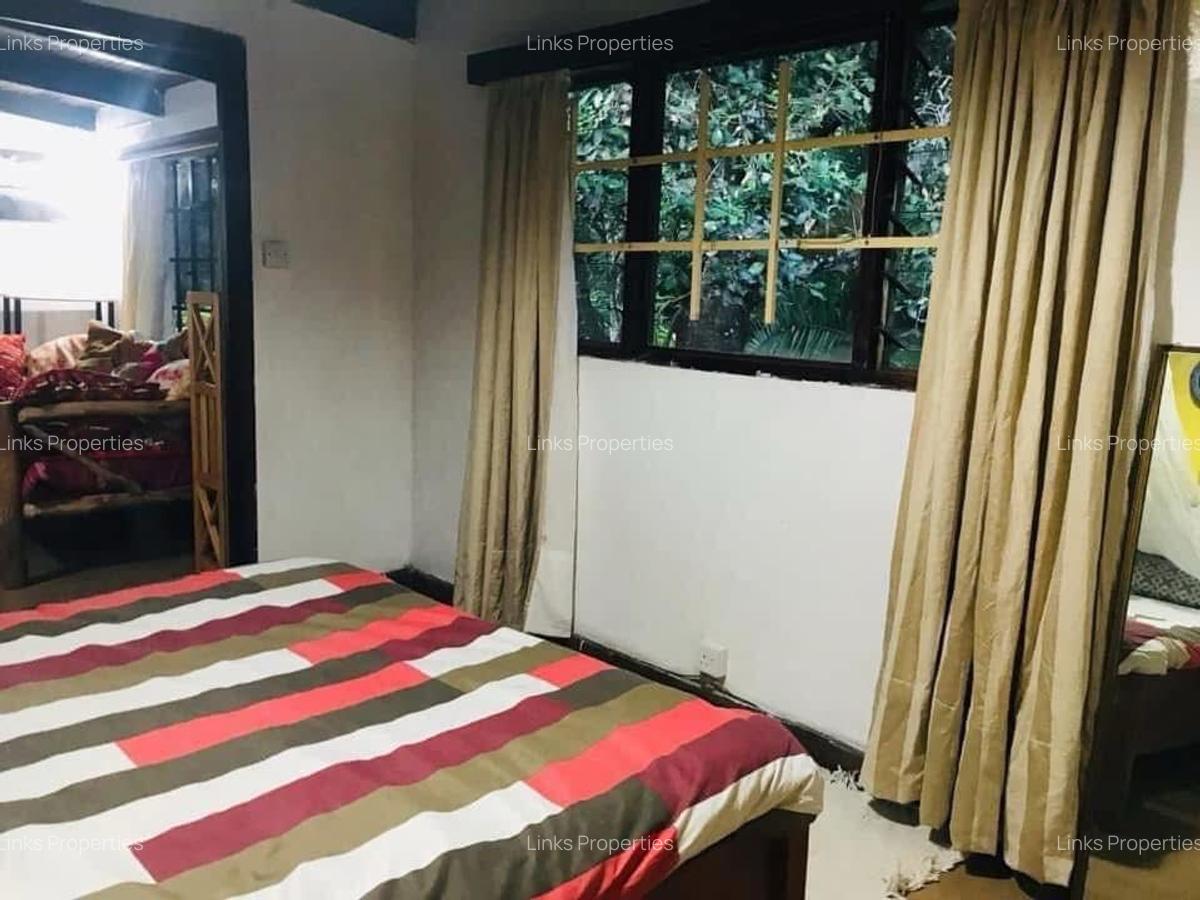 1 Bed House with En Suite at Hardy Area - 2