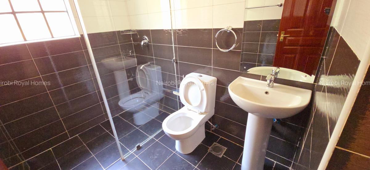 4 Bed Townhouse with En Suite at Lavington Green - 18