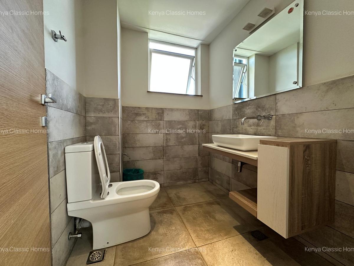 Serviced 2 Bed Apartment with En Suite at Kilimani - 9