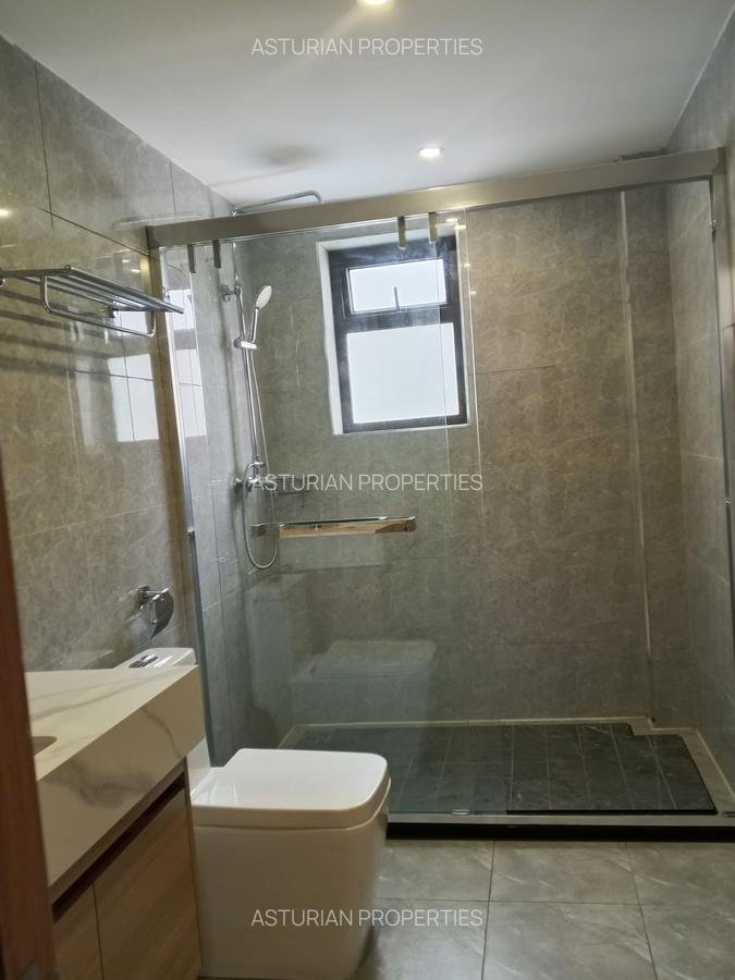 3 Bed Apartment with En Suite in Riverside - 4