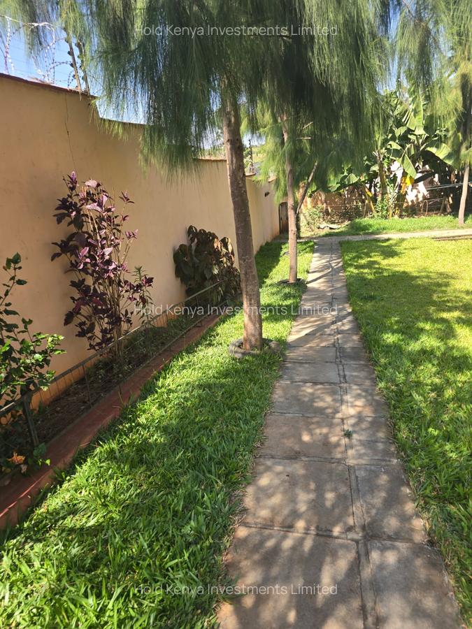 4 Bed House with En Suite at Sahara Ridge - 4