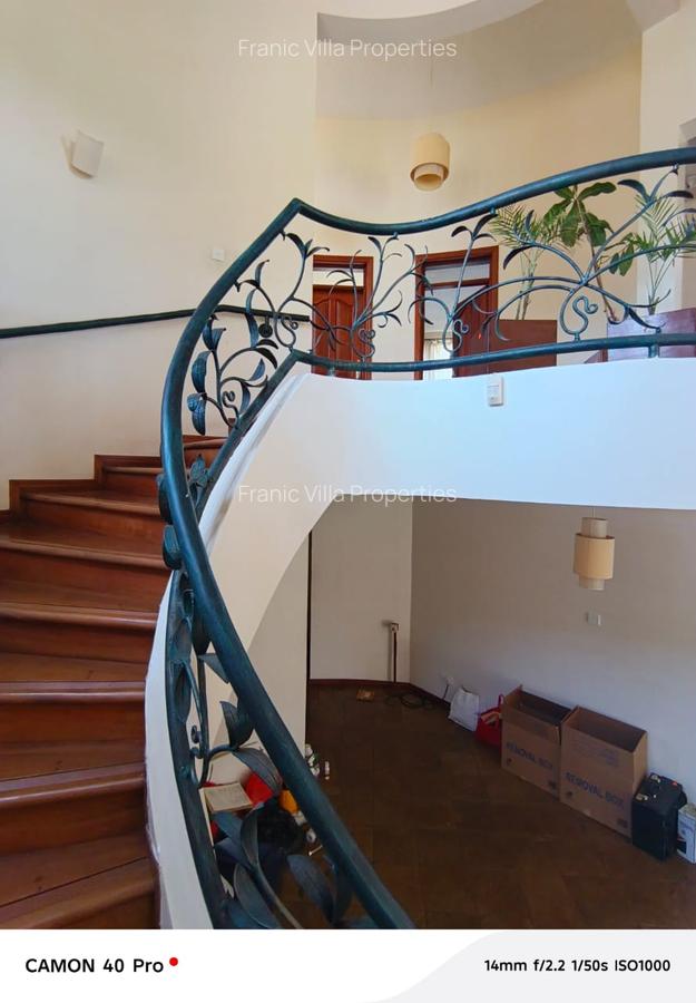 4 Bed House with En Suite at Runda - 12