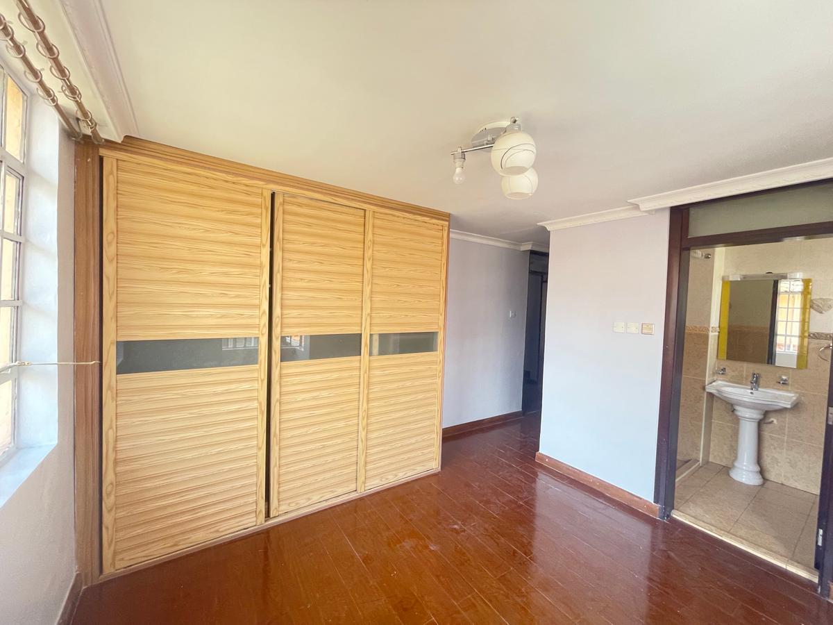 5 Bed Townhouse with En Suite in Lavington - 5