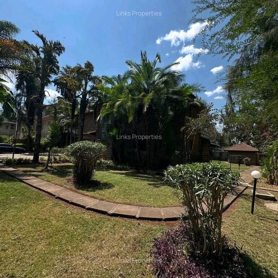 4 Bed Townhouse with En Suite at Karen - 17