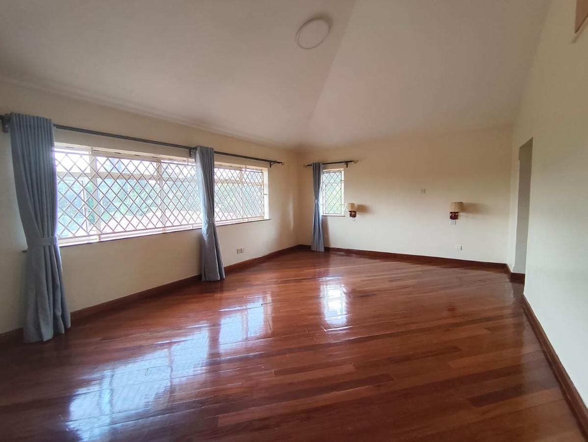 5 Bed House with Swimming Pool in Runda - 18