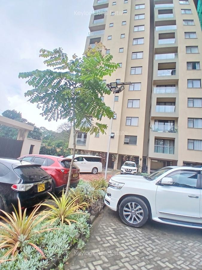 2 Bed Apartment with En Suite at Lavington - 2
