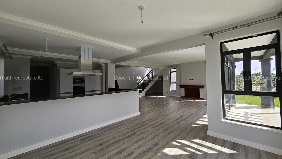 4 Bed Townhouse with En Suite in Kiambu Road - 11