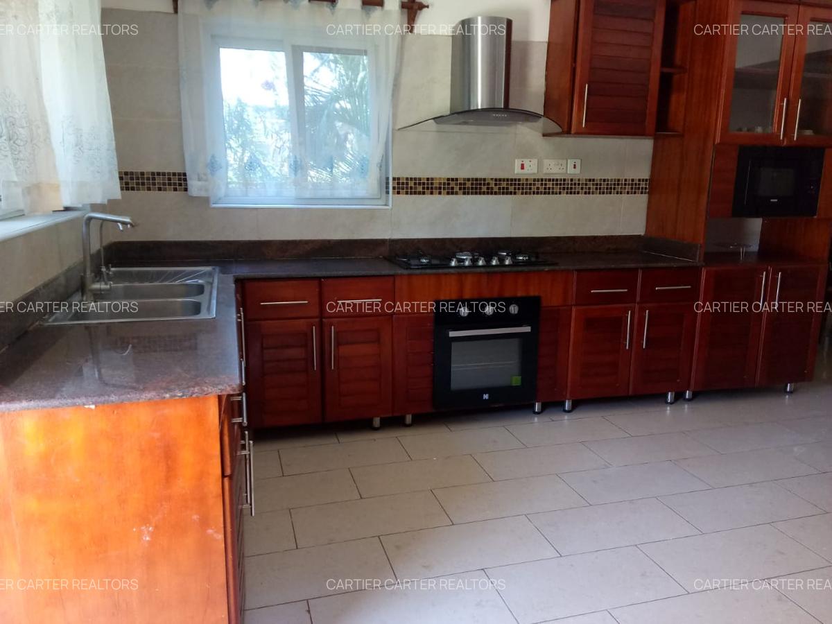 5 Bed Villa with En Suite at Diani Beach Road - 10