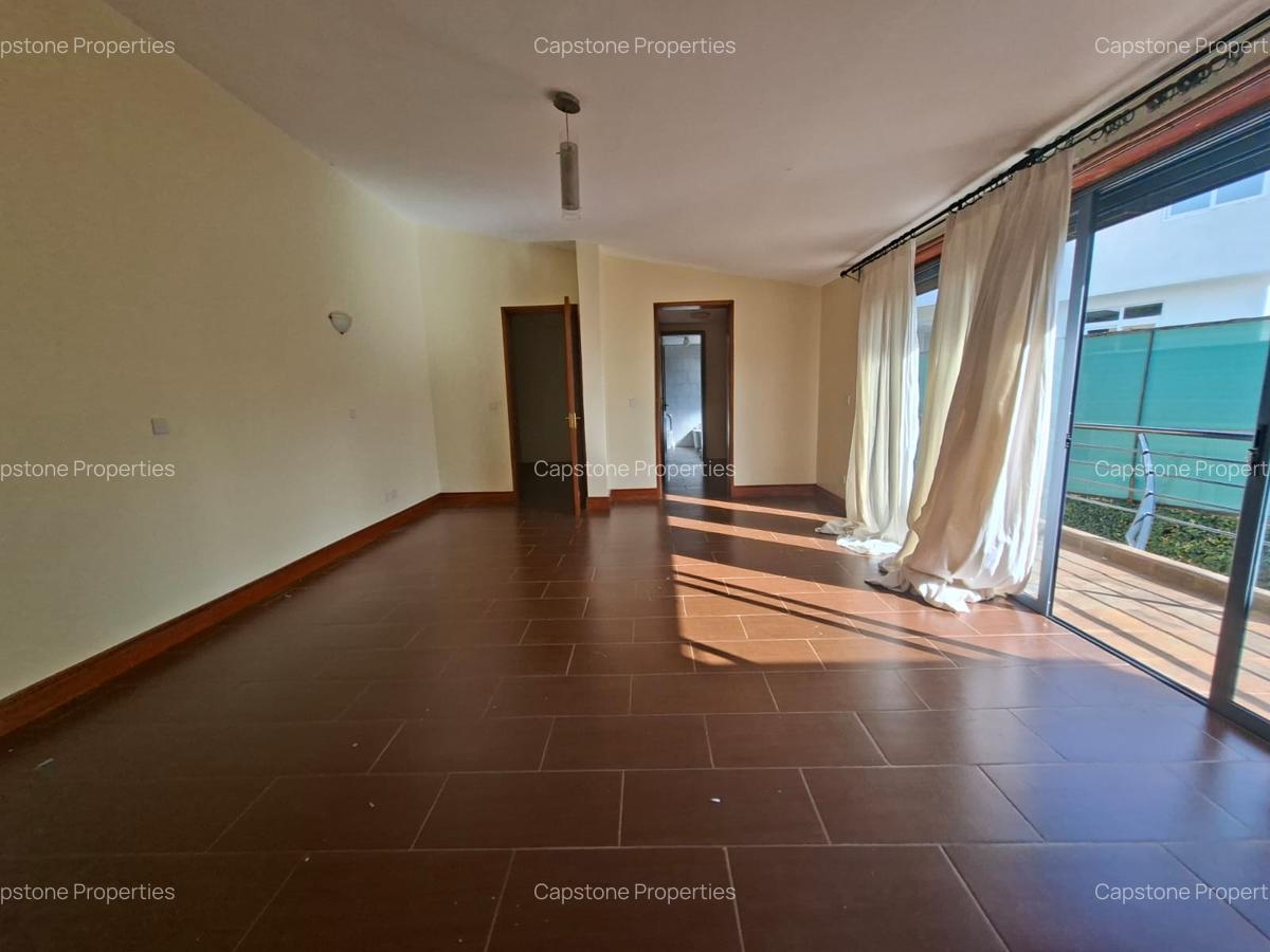 4 Bed House with En Suite in Runda - 7
