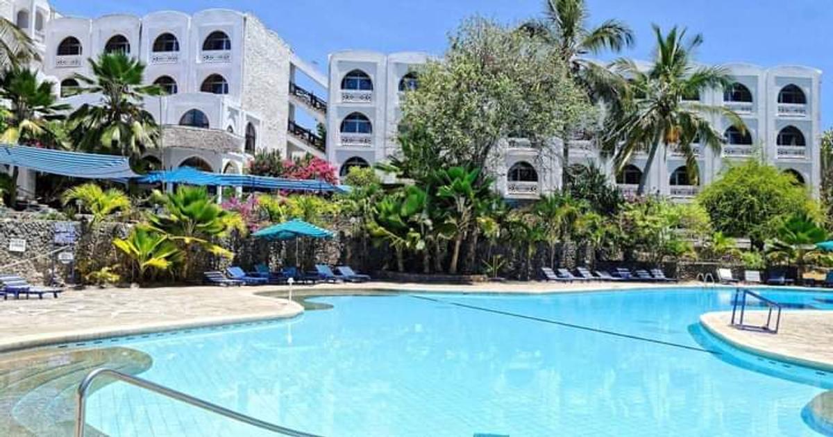 Furnished Commercial Property with Service Charge Included at Diani - 8