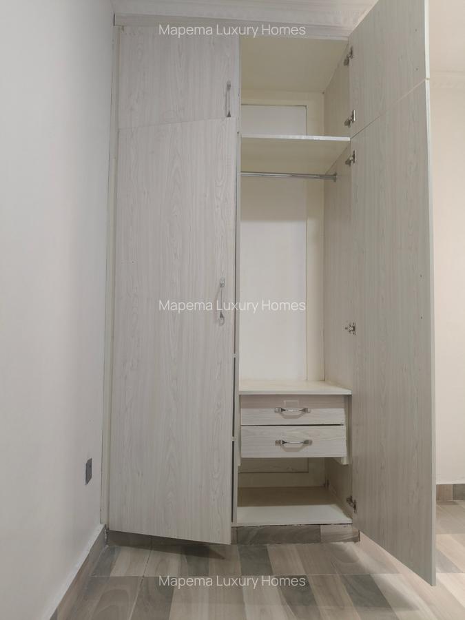 4 Bed House with En Suite at Mamba Road - 9