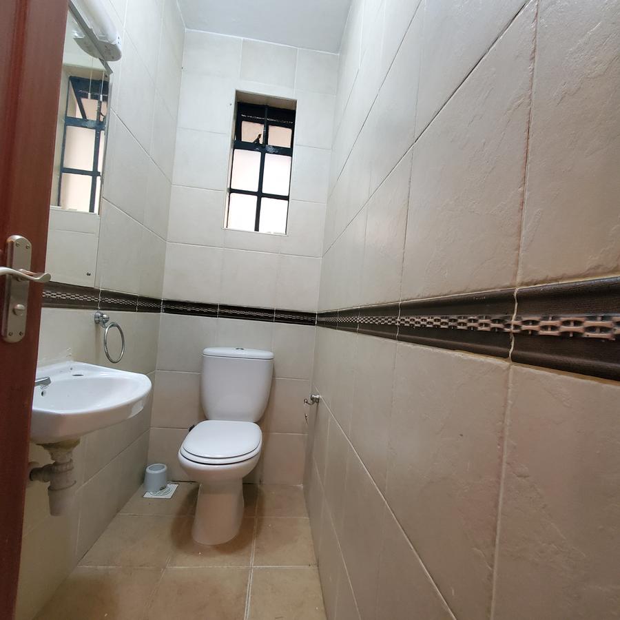 2 Bed Apartment with En Suite at Riverside Drive - 13