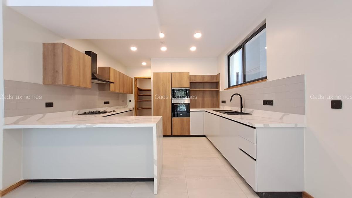 4 Bed Apartment with En Suite at Peponi - 4