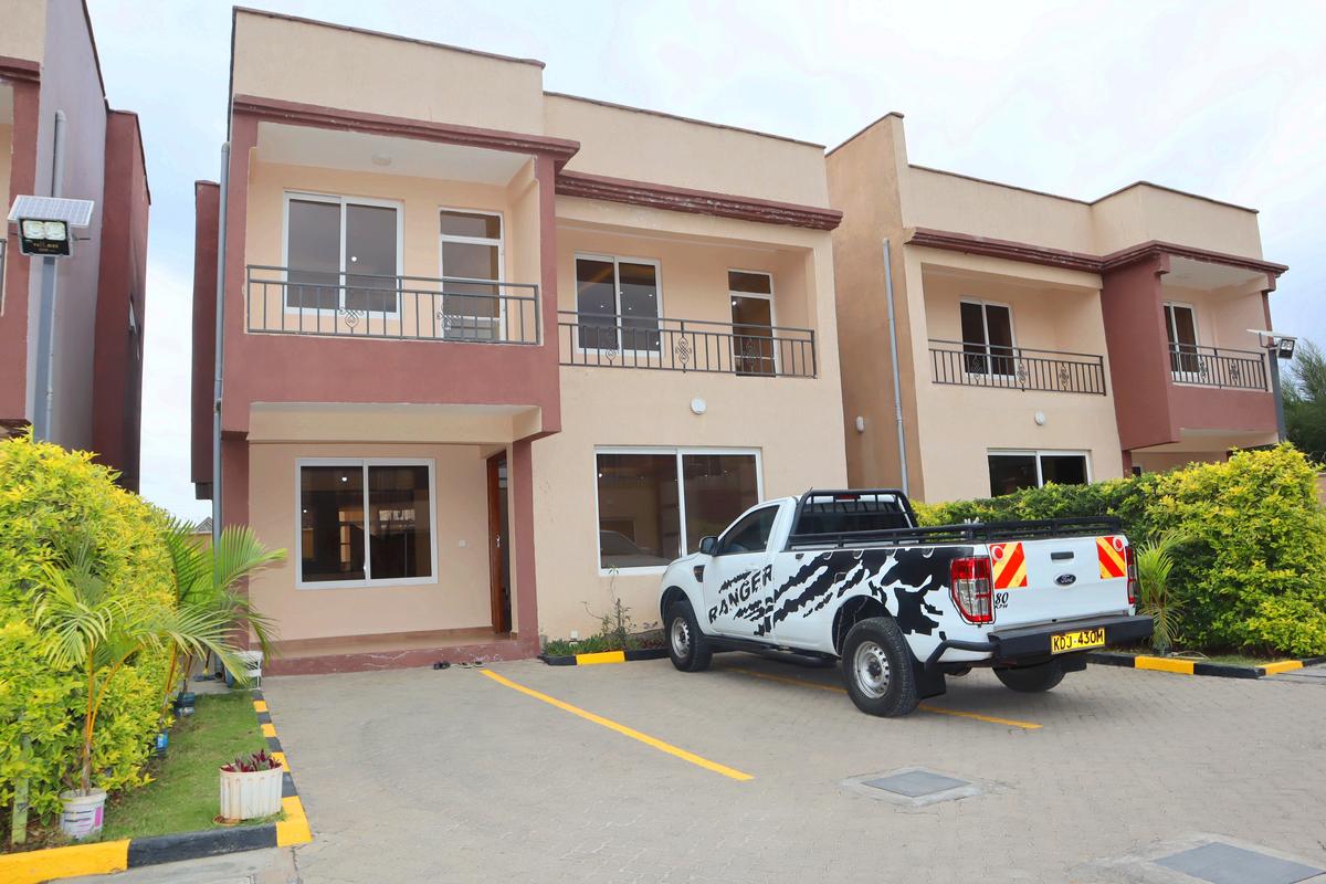 4 Bed House with En Suite in Syokimau - 3