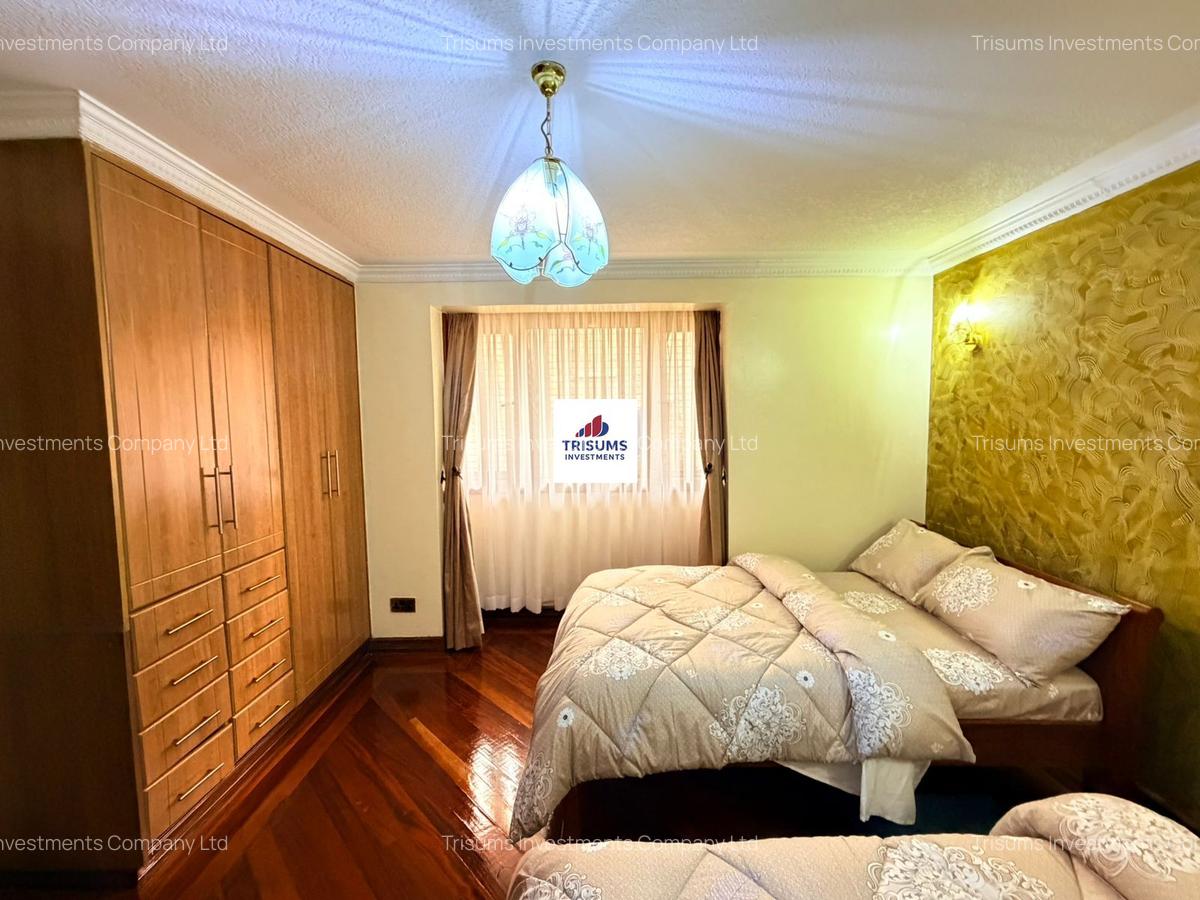 4 Bed House with En Suite in Runda - 10