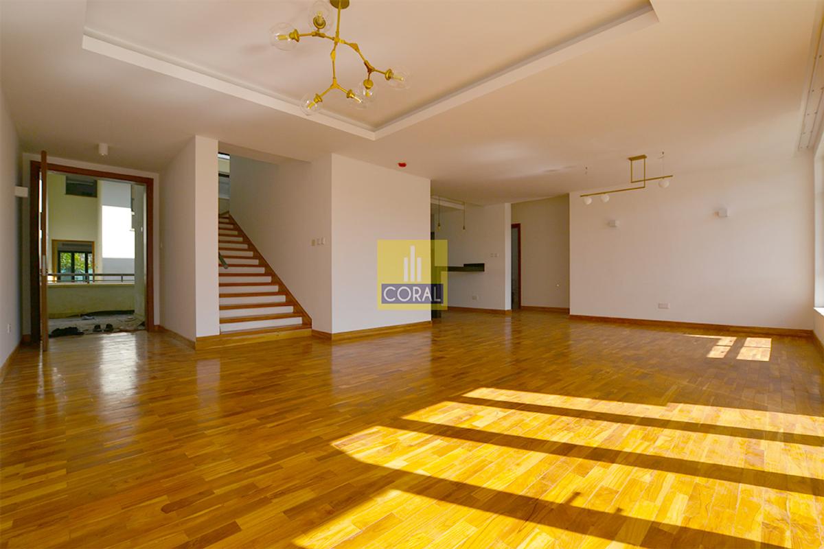 4 Bed Apartment with Backup Generator in Rosslyn - 1