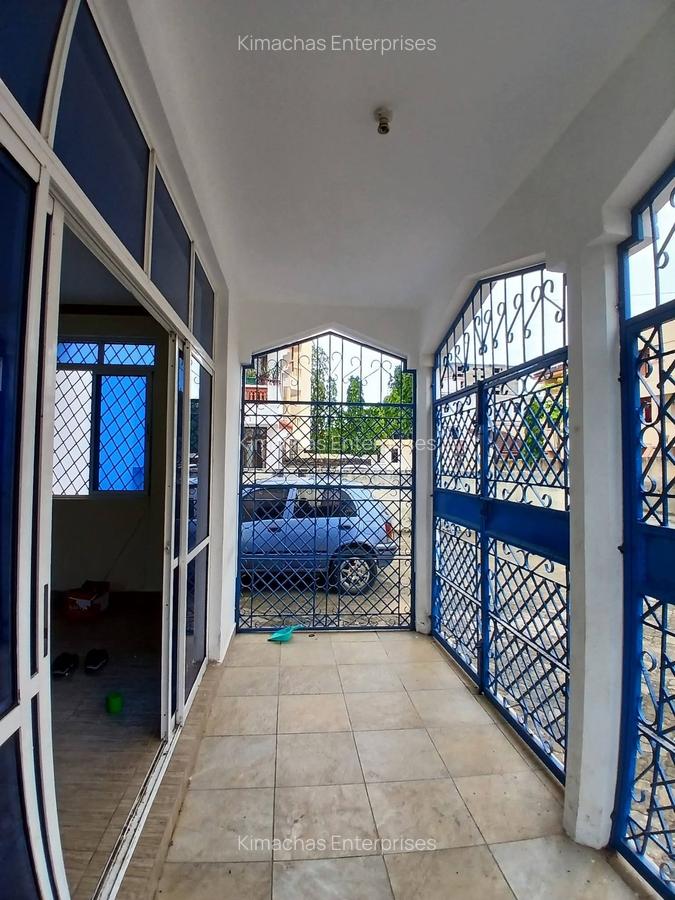 3 Bed Apartment with En Suite at 2Nd Avenue Nyali - 4