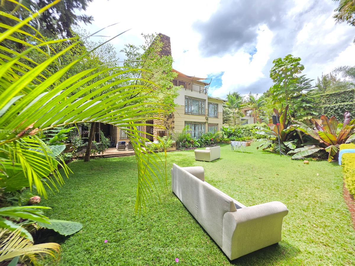 4 Bed Townhouse with En Suite at Lavington Green. - 2