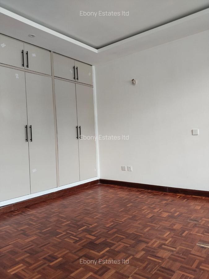 4 Bed Townhouse with En Suite in Lavington - 1