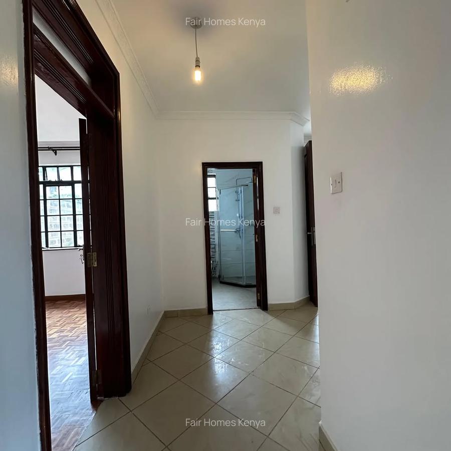 4 Bed Townhouse with En Suite at James Gichuru - 16