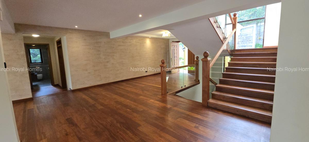 5 Bed Townhouse with En Suite at Convent Drive - 1