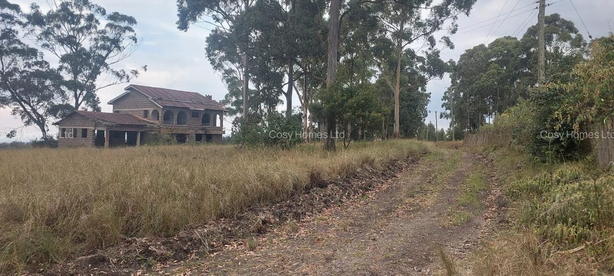 Land at Mwiyogo - 16