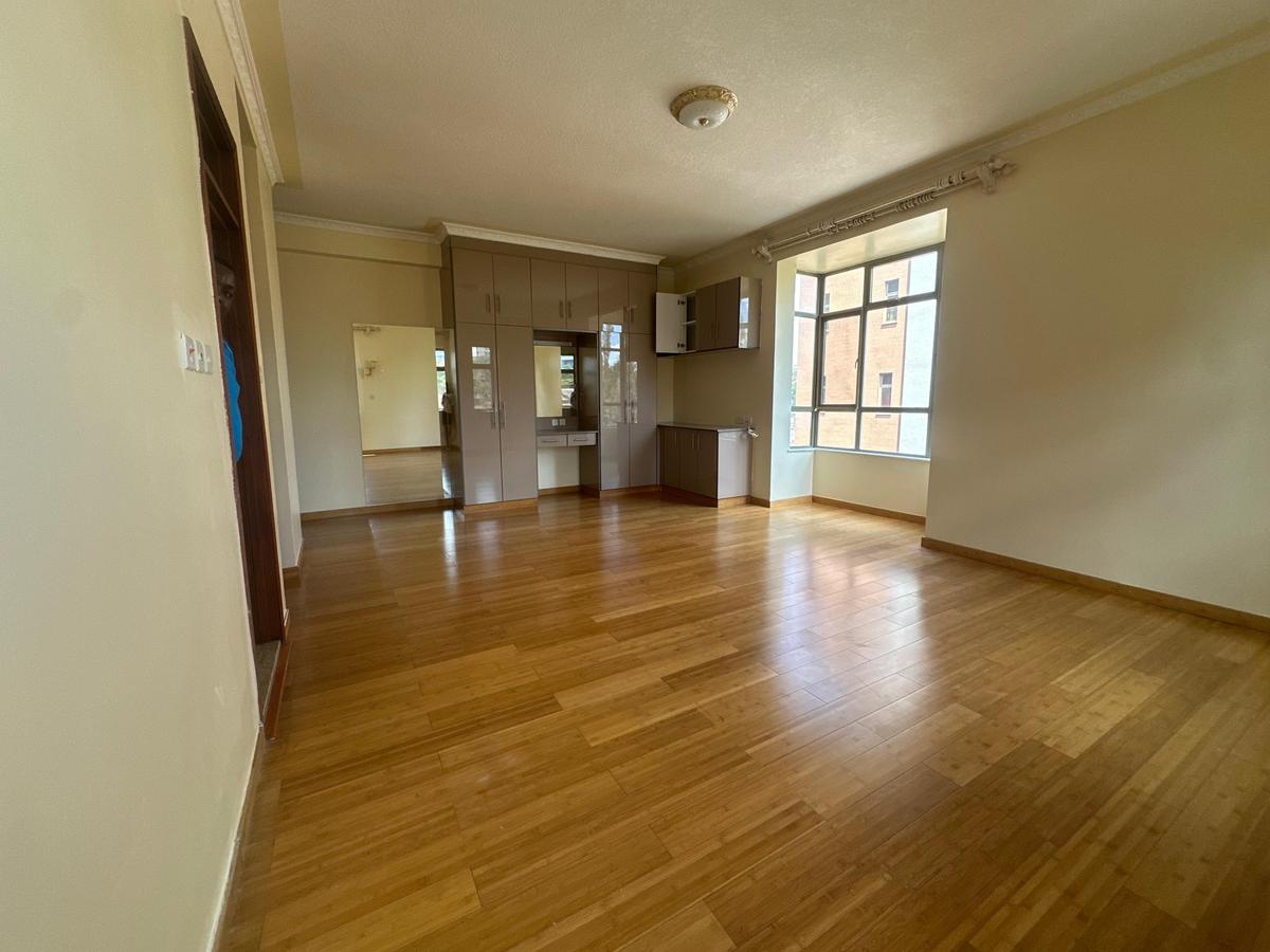 3 Bed Apartment with En Suite in Kilimani - 17